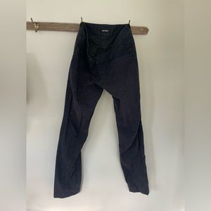 Arc’teryx Size 6 hiking / city pants